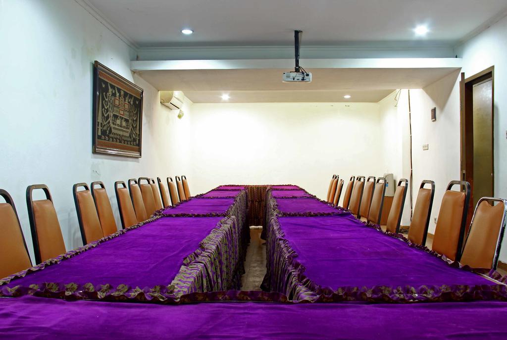 Reddoorz @ Pelajar Pejuang 2 Hotel Bandung Bagian luar foto
