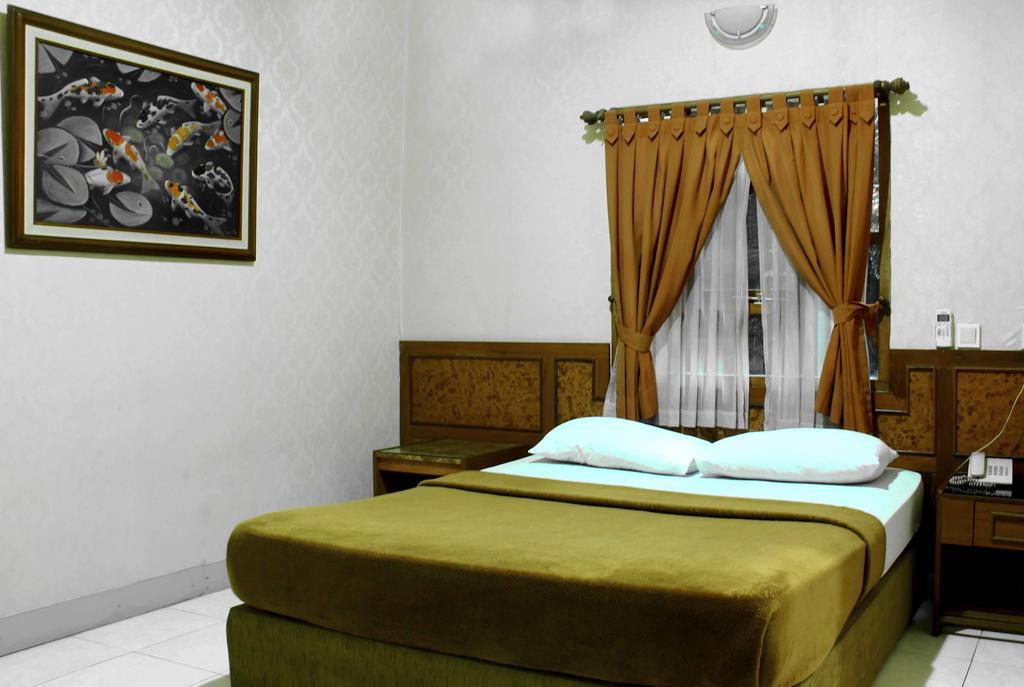 Reddoorz @ Pelajar Pejuang 2 Hotel Bandung Bagian luar foto